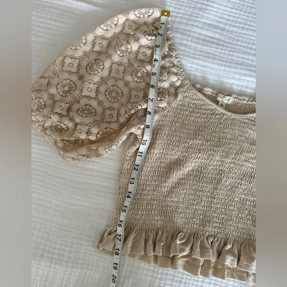 Mason & Belle Smocked Crochet Cap Sleeve Peplum Ruffle Hem Top in Ivory, Large - Picture 5 of 10